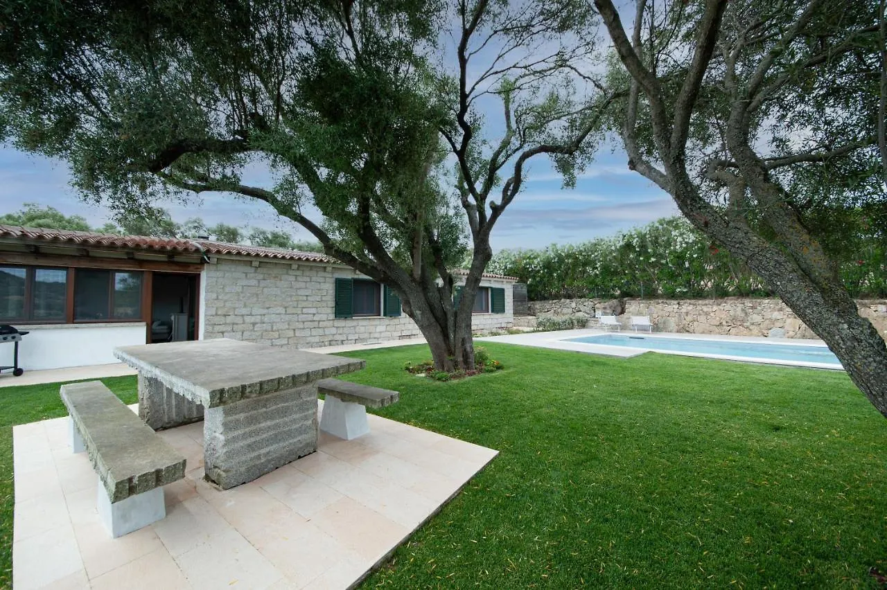 Villa Con Piscina Nelle Colline Della Gallura أرتْساكينا